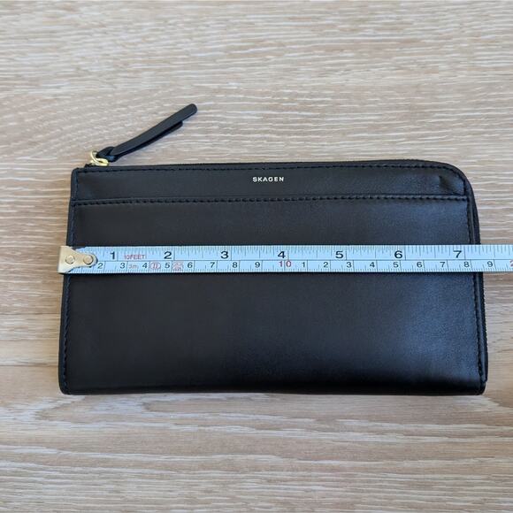 NWT Skagen Black Leather Large Zip Wallet - Picture 7 of 7